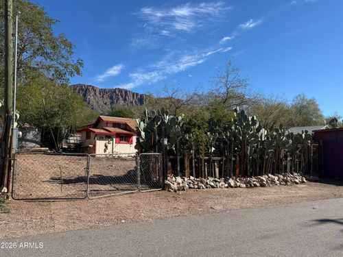 27 S Molina Ave, Superior, AZ, 85173-2439 | Card Image