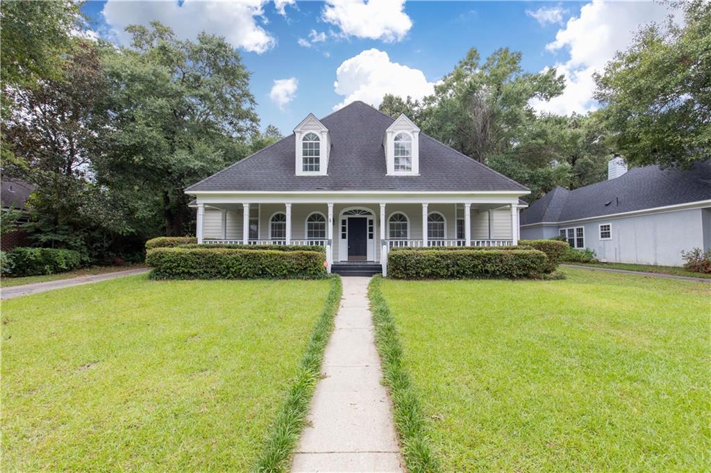Sturbridge Dr, Mobile, AL 36609
