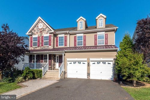 2124 Morgan Hill Dr, PENNSBURG, PA, 18073-1255 | Card Image