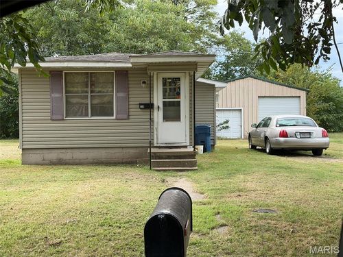 914 Mott St, New Madrid, MO, 63869-1823 | Card Image
