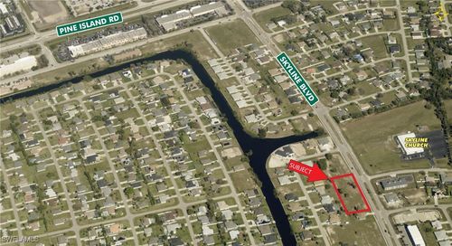 816 Skyline Blvd, CAPE CORAL, FL, 33991-2457 | Card Image