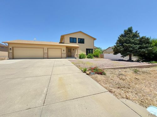 476 S Hahns Peak Ave, Pueblo West, CO, 81007-6031 | Card Image