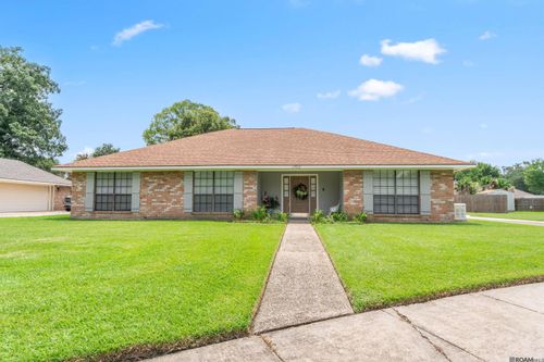 17012 Sharpsburg Ave, Baton Rouge, LA, 70817-2541 | Card Image