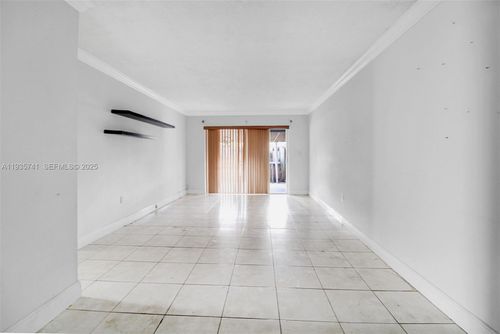 apt-g125-6195 W 18th Ave, Hialeah, FL, 33012-6162 | Card Image