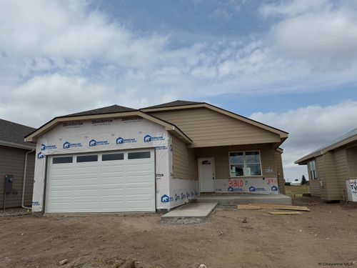 3322 Thomas Rd, Cheyenne, WY, 82009-4628 | Card Image