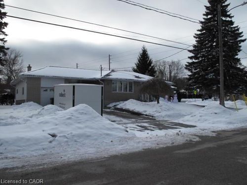 22 Louisa Dr, Guelph, ON, N1E4T5 | Card Image