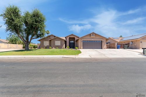 3420 W 15th St, Yuma, AZ, 85364-4102 | Card Image