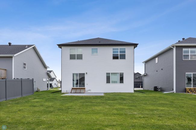 Rear Exterior | Image 31