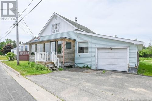 311 Blvd Jd Gauthier, Shippagan, NB, E8S1N7 | Card Image