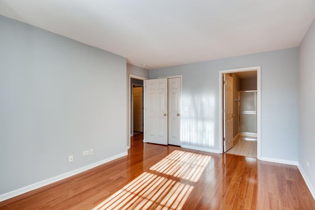 UNIT-3 - 1125 N Red Oak Cir, Condo with 2 bedrooms, 2 bathrooms and 1 parking in Round Lake Beach IL | Image 7