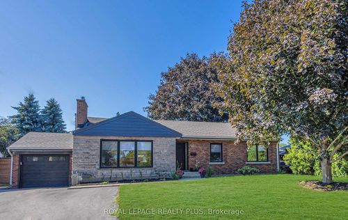 884 Eagle Dr, Burlington, ON, L7T3A4 | Card Image