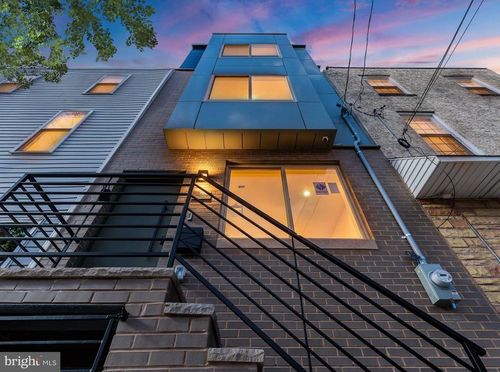 2030 N Lawrence St, PHILADELPHIA, PA, 19122-1517 | Card Image