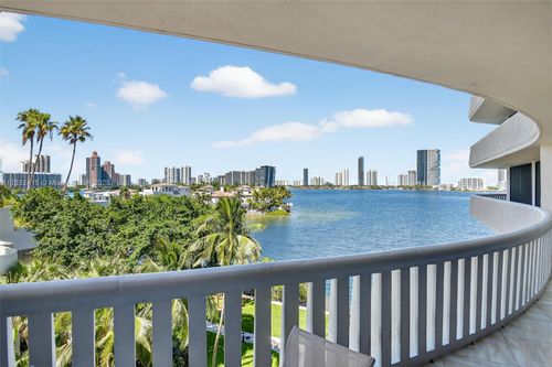 apt-505-3000 Island Blvd, Aventura, FL, 33160-4928 | Card Image