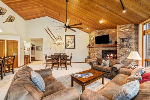 233-2308 Ski Trail Ln, Steamboat Springs, CO, 80487-2043 | Card Image
