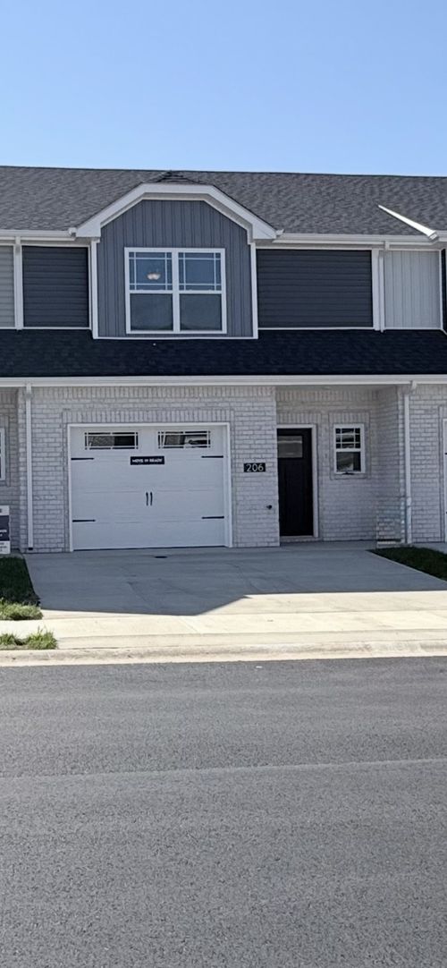 206 W Fallow Ct, Clarksville, TN, 37040-7595 | Card Image