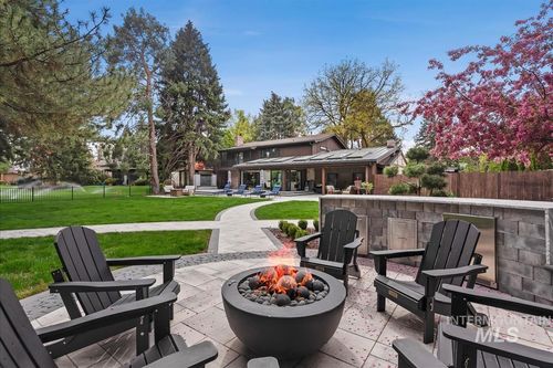 4708 W Hillcrest View Dr, Boise, ID, 83705-3649 | Card Image