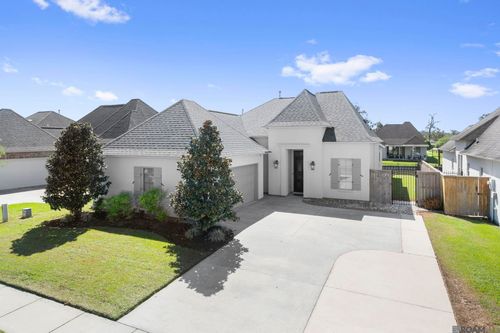 43287 Meadow Grove Dr, Prairieville, LA, 70769-6435 | Card Image