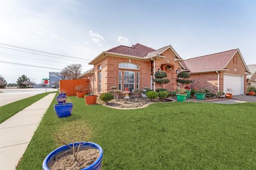 2720 Gray Rock Dr, Fort Worth, TX, 76131-2081 | Card Image
