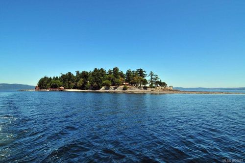 lot-7 Pym Island, Gulf Islands, BC, 000000 | Card Image