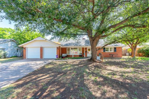 2117 Regent Dr, Abilene, TX, 79605-5713 | Card Image