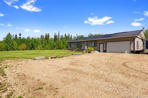 25346 Highway 43, Crooked Creek, AB, T0H0Y0 | Card Image
