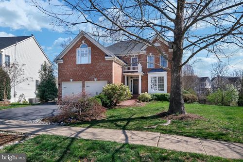 18992 Snowberry Ct, LEESBURG, VA, 20176-6481 | Card Image
