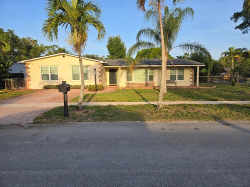 1821 Nw 113th Ave, Pembroke Pines, FL, 33026-2111 | Card Image