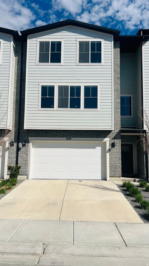 699 E Ryegrass Dr, Eagle Mountain, UT, 84005-5477 | Card Image
