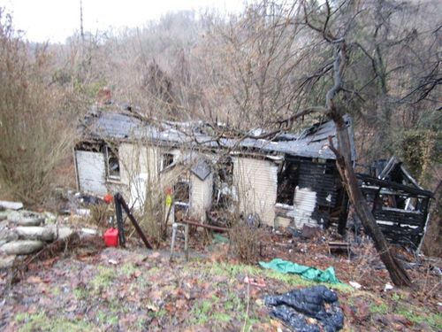 1633 E Cherryhill St, Pittsburgh, PA, 15210-3928 | Card Image