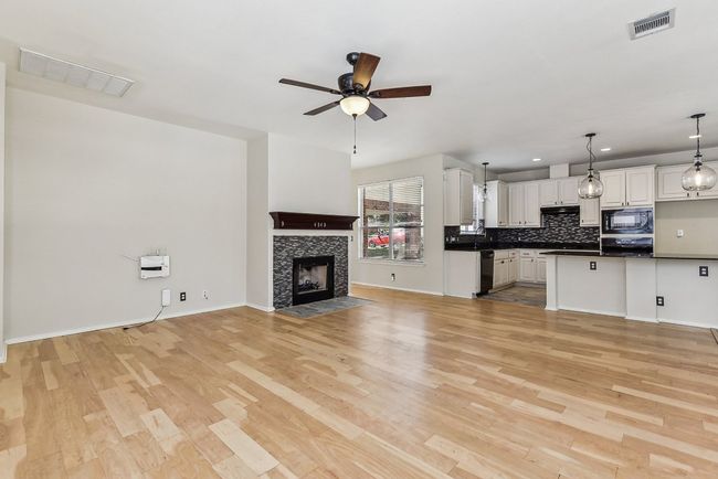 3998 Lord Byron Cir, House other with 4 bedrooms, 4 bathrooms and 6 parking in Round Rock TX | Image 7