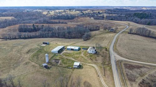 6040 Pinecrest Drive, Zanesville, OH, 43701 | Card Image