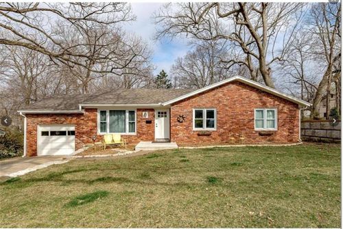 5841 Blackhoof Dr, Merriam, KS, 66203-2428 | Card Image