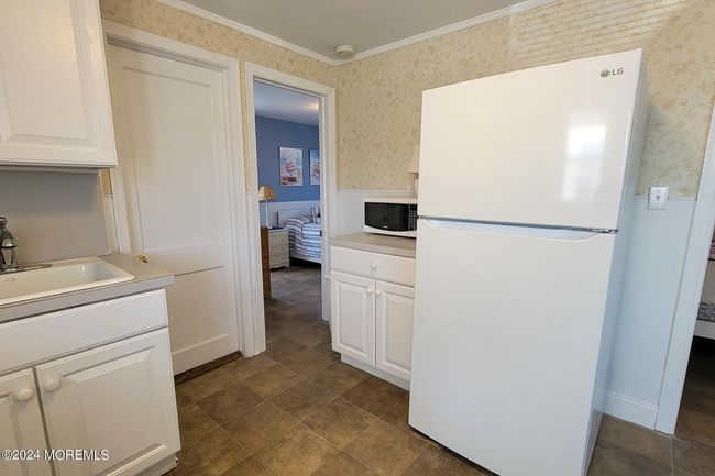 113 New Brunswick Ave, Home with 6 bedrooms, 3 bathrooms and null parking in Lavallette NJ | Image 27