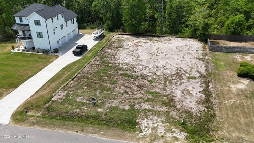 208 River Oats Ct, Holly Ridge, NC, 28445-7706 | Card Image