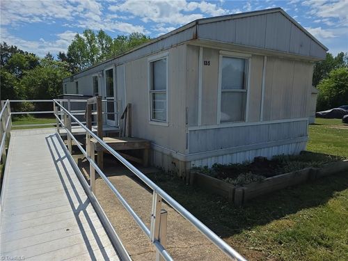 135 Cabana Ln, Mocksville, NC, 27028-4634 | Card Image