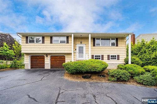 5-03 River Rd, Fair Lawn, NJ, 07410-1464 | Card Image
