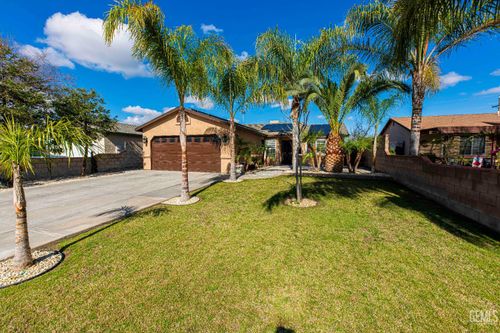 488 Merlot St, Mc Farland, CA, 93250-9776 | Card Image