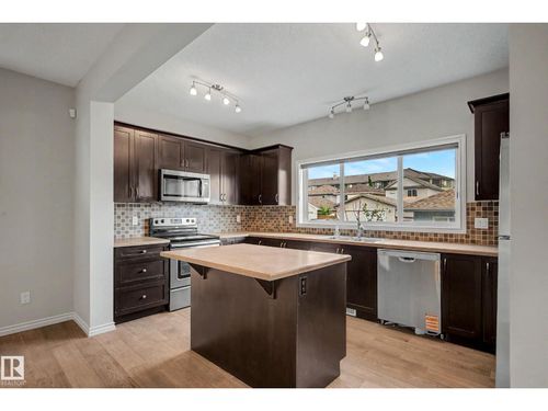 608 Mcdonough Link Nw, Edmonton, AB, T5Y0M8 | Card Image