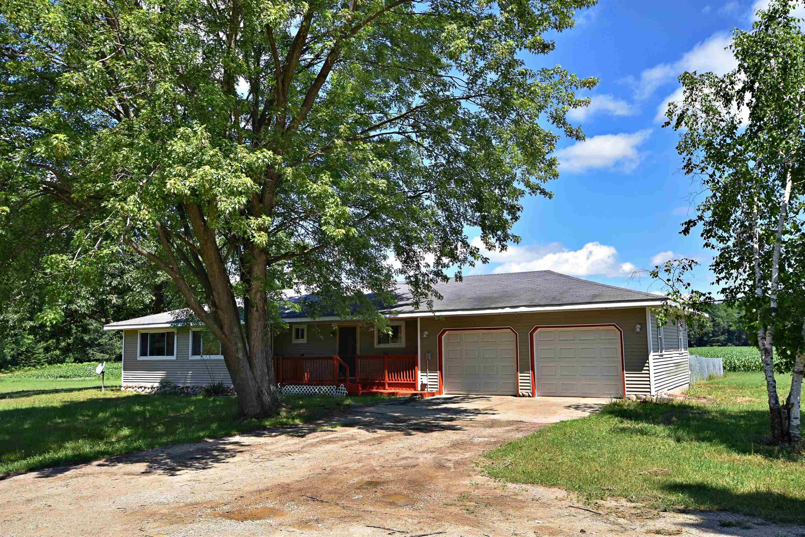 Kelly Rd, Lake City, MI 49651