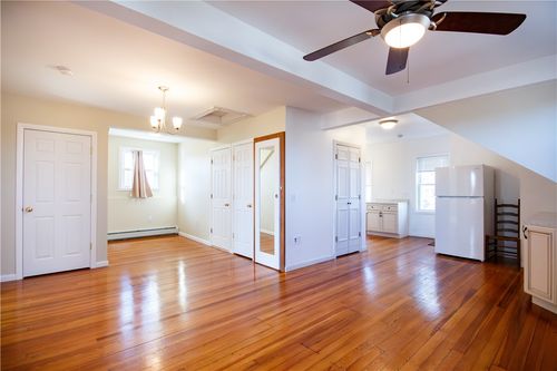 3-40 E Barrows St, Cumberland, RI, 02864-7610 | Card Image