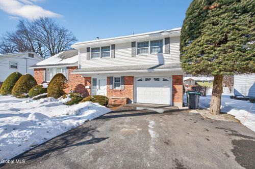 56 Bayberry Rd, Rotterdam, NY, 12306-3428 | Card Image