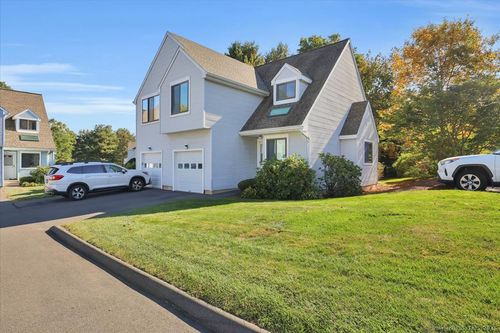 11-11 Locust Ln, Farmington, CT, 06032-2723 | Card Image