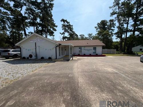 16031 Deblin Sq, Hammond, LA, 70403-1519 | Card Image