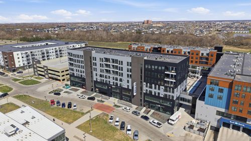 611-360 32nd Ave W, West Fargo, ND, 58078-5502 | Card Image