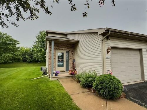 3216 Isaac Lane, OSHKOSH, WI, 54902 | Card Image