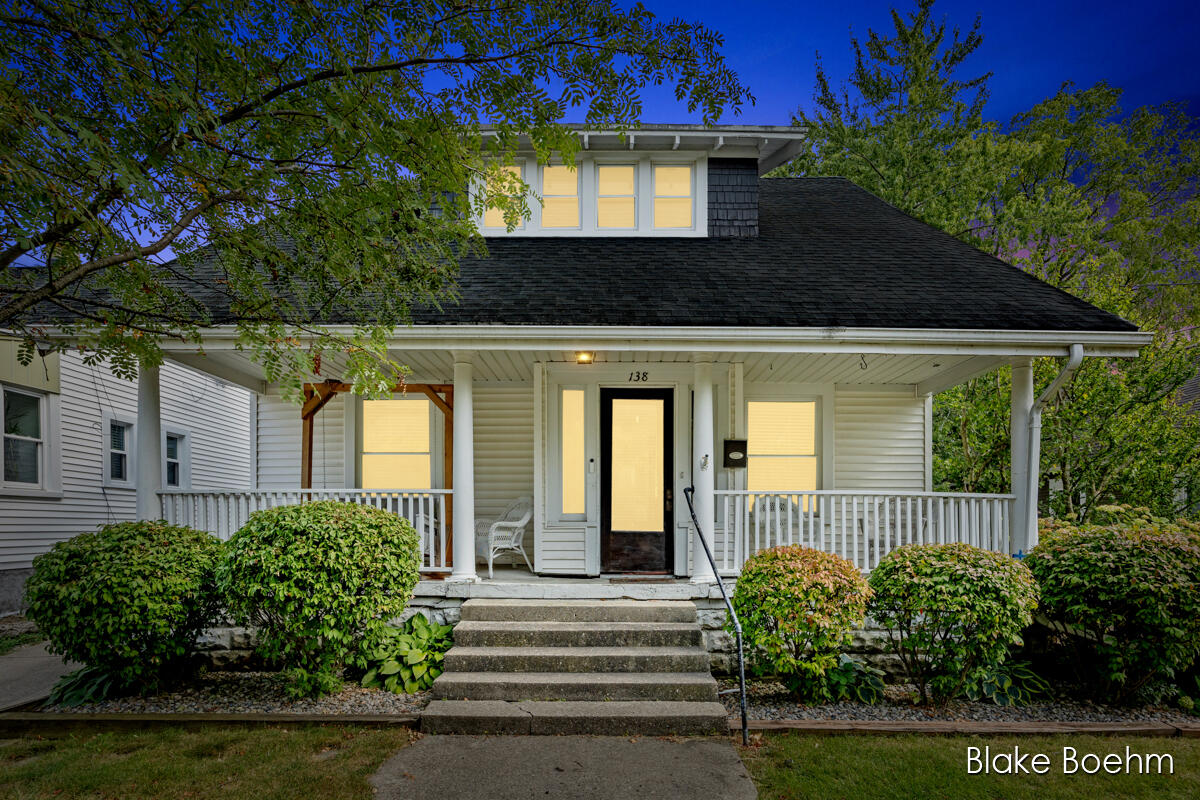 Lowell Ave, Grand Rapids, MI 49503