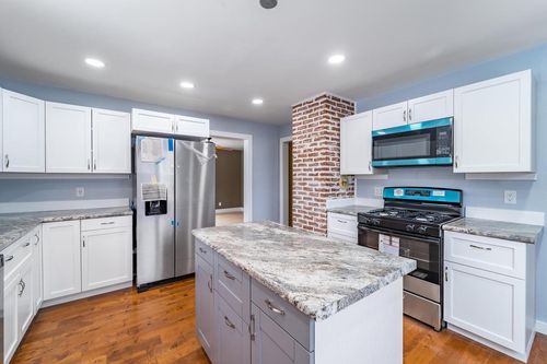 5385 Rainbow Drive, MAINE, WI, 54452 | Card Image