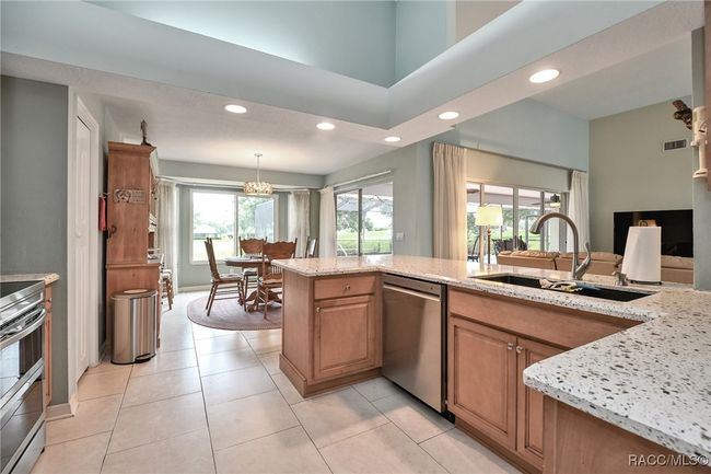 705 E Dakota Ct, House other with 3 bedrooms, 3 bathrooms and 3 parking in HERNANDO FL | Image 4