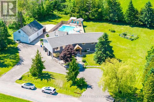 560 Concession Road 15 W, Tiny, ON, L9M0K4 | Card Image