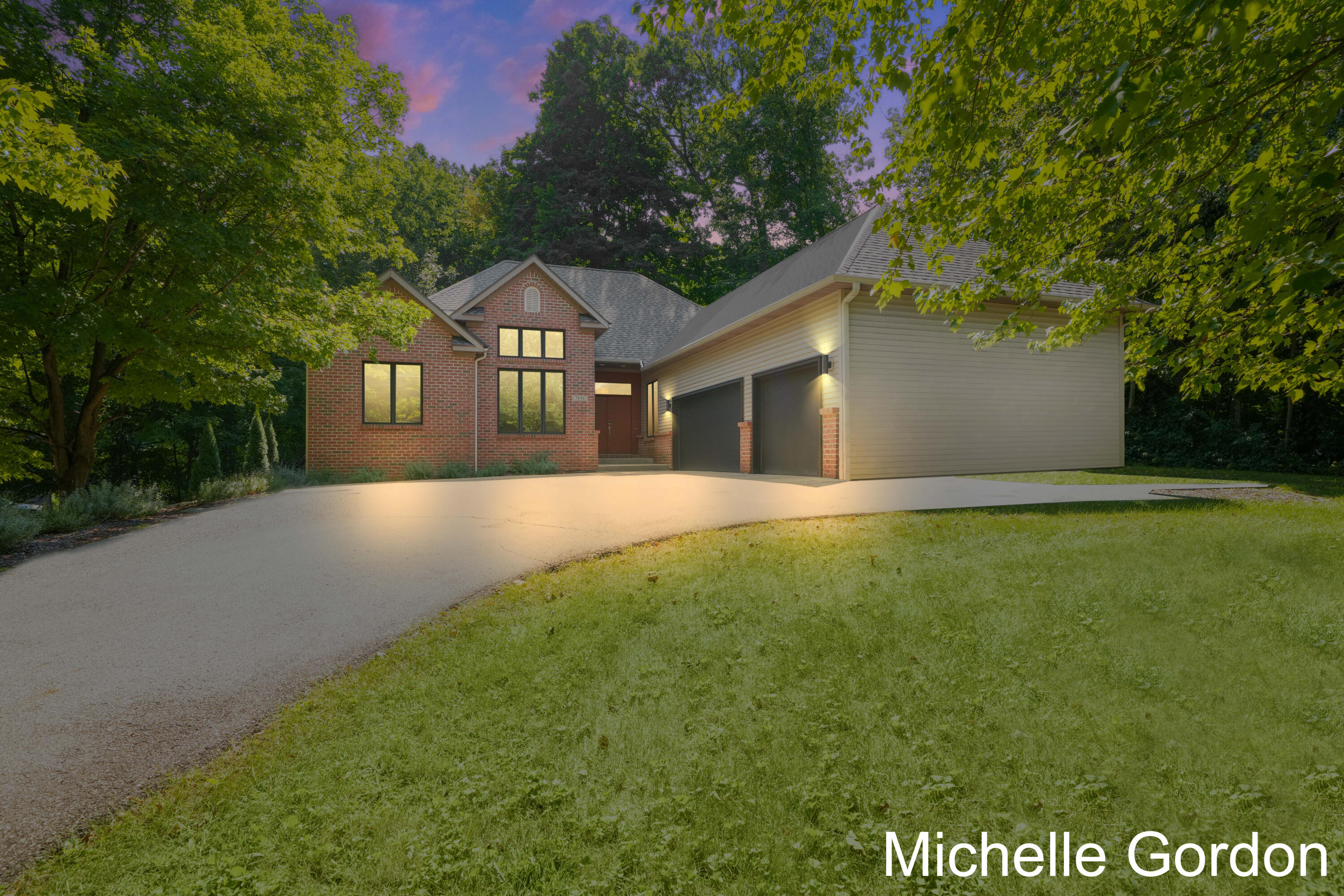 Buccaneer Dr, Grand Rapids, MI 49546